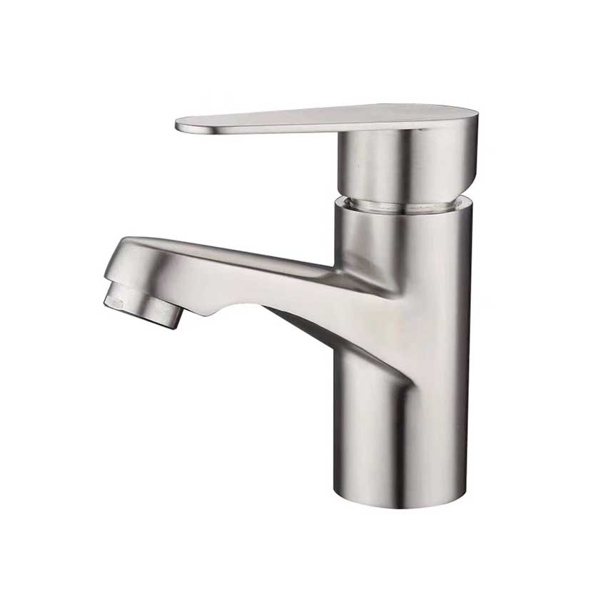 Mixed water basin faucet